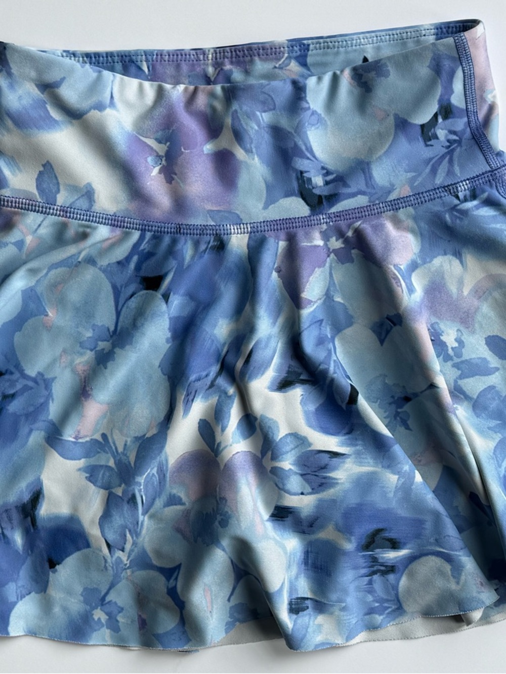 Old Navy Blue and Lilac Floral Athletic Skort